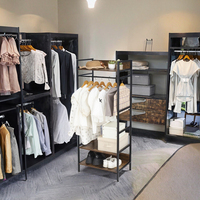 Ağır Hizmet Tipi 3 Katlı Ahşap Palto Askılığı Çıkarılabilir Tasarım Parlak Kaplama Metal Parçaları Ayaklı Salon Askılığı