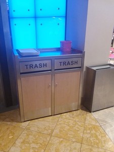 Cestino per Rifiuti Personalizzato in Acciaio e HPL per Esterni, Bidone Impermeabile in Metallo per Catene di Fast Food come McDonald's - Product Image 2