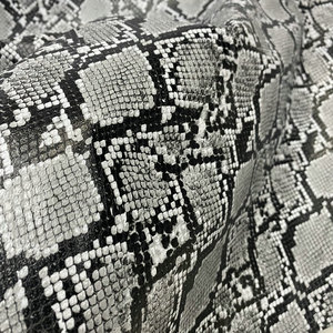Sacs personnalisés en imitation serpent 0.45mm en tissu PVC artificiel en cuir de <span class=keywords><strong>python</strong></span> imprimé synthétique pour sacs chaussures bagages - Product Image 2