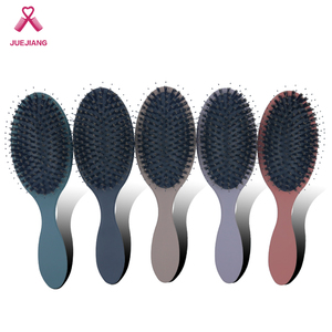Logo super personnalisé <span class=keywords><strong>brosse</strong></span> démêlante coussin <span class=keywords><strong>de</strong></span> pagaie en nylon poils <span class=keywords><strong>de</strong></span> <span class=keywords><strong>sanglier</strong></span> <span class=keywords><strong>brosse</strong></span> à <span class=keywords><strong>cheveux</strong></span> bouclés épais peigne à <span class=keywords><strong>cheveux</strong></span> humides et secs - Product Image 2