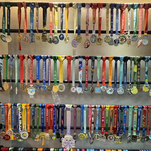 Médailles de sport en métal émaillé personnalisées en gros, médailles de championnat de marathon gravées en alliage de zinc avec ruban - Product Image 3