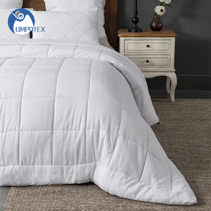 Fabricant chinois 100% <span class=keywords><strong>creuse</strong></span> <span class=keywords><strong>siliconée</strong></span> <span class=keywords><strong>polyester</strong></span> rembourrage en fibres blanc <span class=keywords><strong>couette</strong></span> - Product Image 6