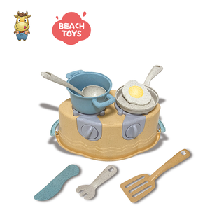 Ensemble de jeu de cuisine pour enfants 8 pièces en paille de blé et PP : cuisinière à gaz, casseroles, poêles, cuillère, couteau, fourchette, spatule et ustensile à œufs - Product Image 4