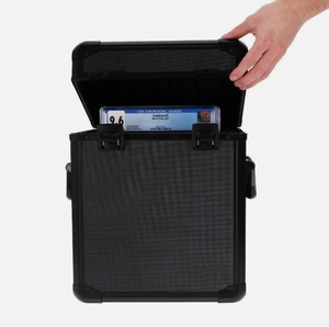 Boîtier de rangement robuste et durable pour bandes dessinées, classé <span class=keywords><strong>BCW</strong></span>, avec cadre en alliage d'aluminium à fermeture sécurisée, option OEM pour le stockage de bandes dessinées CGC/CBCS PGX - Product Image 1