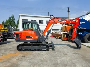 รถขุดตีนตะขาบ Doosan DX55-9C สีส้ม อุปกรณ์ก่อสร้างสำหรับงานหนัก - Product Image 1