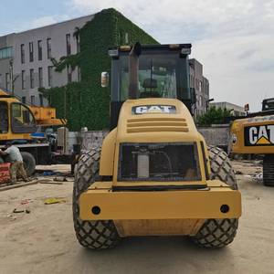 รถบดถนน Caterpillar CS-683E ปี 2020 มือสอง เครื่องยนต์ดีเซลเดี่ยว สีเหลือง อุปกรณ์ก่อสร้างงานหนัก พร้อมมอเตอร์ แบริ่ง และปั๊ม - Product Image 4