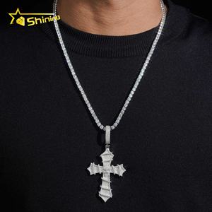 Bijoux Hip Hop Personnalisés Certificat GRA Argent Sterling 925 Serti de Diamants Pendentif Croix Crâne Moissanite - Product Image 6