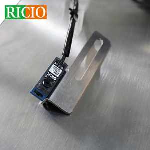 <span class=keywords><strong>เครื่อง</strong></span>ติดฉลากกล่องอัตโนมัติ RICIO สำหรับติดฉลากถุงพลาสติกขนาดใหญ่ ฉลากสายไฟ และฉลากอื่นๆ - Product Image 5