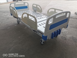 Lit d'hôpital manuel à cinq fonctions, économique, réglable, pour les soins aux patients, destiné aux établissements médicaux, aux soins à domicile et aux cliniques. - Product Image 5