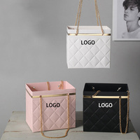 Caja de regalo cuadrada de lujo, bolsas de papel de embalaje de flores plegables, ramos de rosas, cajas de flores con cadena