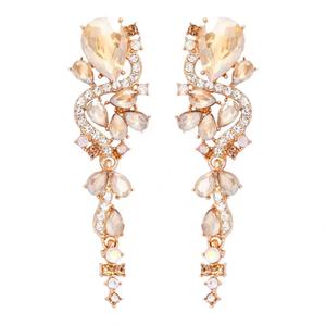 Boucles d'oreilles en alliage incrustées de diamants, nouvelles boucles d'oreilles géométriques à pendentif entièrement serties de diamants pour les fêtes, banquet élégant, boucles d'oreilles en acrylique - Product Image 6