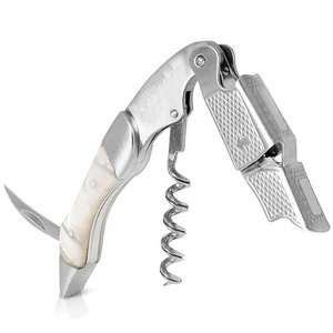 <span class=keywords><strong>Tire</strong></span>-bouchon à vin en acier <span class=keywords><strong>Laguiole</strong></span> moderne à double charnière avec poignée en résine et corps plat en métal - Product Image 4