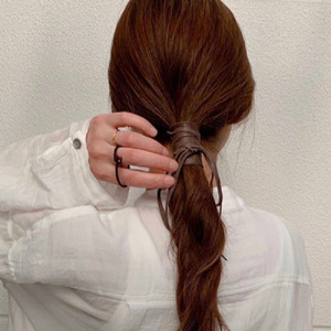 Diadema de cuero digna de Instagram, lazo para el cabello súper lindo y etéreo para el verano, diadema elegante y sofisticada. - Product Image 2