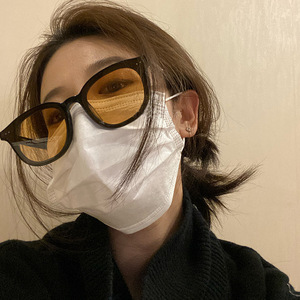 Lunettes de soleil Qianai pour femmes, monture carrée, protection UV400, rivets irréguliers à pois, lunettes de conduite tendance - Product Image 5