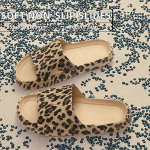 Sandalias Planas de EVA con Estampado de Moda para Mujer, con Suela Suave Antideslizante para Baño, Playa y Uso Diario - Product Image 2