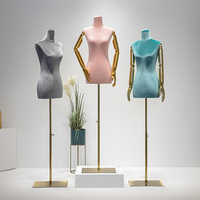 Mannequin de luxe en velours pour femme avec bras articulés en métal chromé, buste demi-corps pour vitrine de boutique de mariée