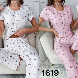 Ensemble de pyjama pour femmes à motif cerise avec bordure à volants et boutons sur le devant, manches courtes et pantalon, vêtements de maison pour femmes - Product Image 4