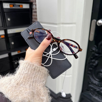Étui élégant en cuir PU pour crayon à lèvres, simple et portable, avec miroir, support pour rouge à lèvres