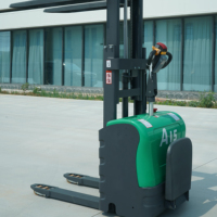 Gerbeur électrique double élévateur de haute qualité 1,5 tonne 2 tonnes, transpalette électrique tout-terrain pour entrepôt