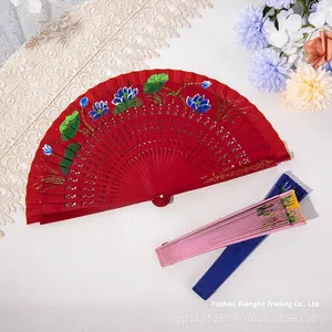 พัดไม้ลายดอกบัว พับได้ ลายดอกไม้ สไตล์จีนใหม่ เข้ากับชุดกี่เพ้าสไตล์โบราณ - Product Image 3