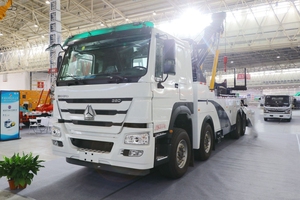 Vendita di Fabbrica: Carro Attrezzi 380HP 8X4 per Soccorso Stradale e Recupero d'Emergenza - Product Image 4