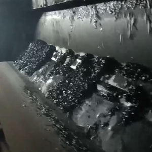 Granulés d'humate de potassium hydrosoluble, conditionneur de sol pour le traitement des pelouses, des gazonnages et des aménagements paysagers - Product Image 6