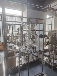 Unidad de Película Delgada de Vidrio Borosilicato de Alta Capacidad bibo de 0.1m2 para Laboratorio, con Bomba de Rodamiento, 2-12kg/h, Destilación al Vacío de 5Pa - Product Image 5