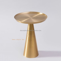 Table de chevet conique, accessoire doré