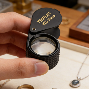 Loupe de poche pliable haute définition 10X, lentille en verre de 18 mm de diamètre, outil de précision pour la lecture de livres pour personnes âgées - Product Image 1