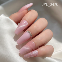 24 faux ongles à presser en ABS, forme cercueil, motif pré-dessiné, longueur moyenne, décorés de chaîne de perles et de paillettes
