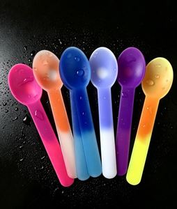 Cuillère à glace personnalisée, colorée, réutilisable, en plastique recyclé, changeant de couleur, avec logo, sans BPA, sans danger pour les aliments - Product Image 1
