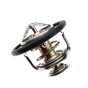 Termostato de motor 8-97361-770-0 8973617700 82C para montacargas diésel Isuzu 4JB1 4JG2 - Product Image 5