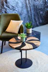 Mesas de Resina y Madera Hechas a Mano con Madera de Alta Calidad y Hermosos Detalles de Resina, Diseño Único y Construcción Duradera - Product Image 2