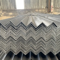 Barra Angular de Acero Dulce Galvanizado en Caliente en Forma de L con Ranuras y Orificios Perforados para Construcción de Barreras Ferroviarias, Marítimas y Viales