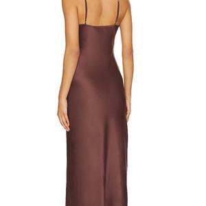 Robe longue moulante en satin marron de haute qualité avec bretelles fines et dos nu, col en V, taille empire, pour femme, idéale pour les soirées - Product Image 3