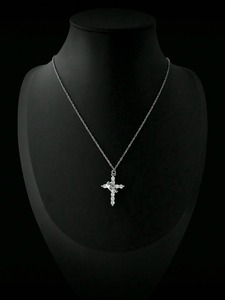 Pendentif croix couronne plaqué or 18 carats Collier simple diamant Pendentif mode femme pour maman Cadeaux fête des mamans Première Communion - Product Image 5