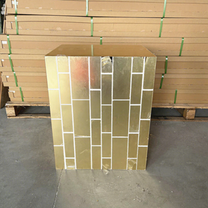 2024 supports à gâteaux Offre Spéciale pour gâteaux de mariage support à gâteau carré de luxe de mariage de haute qualité - Product Image 1