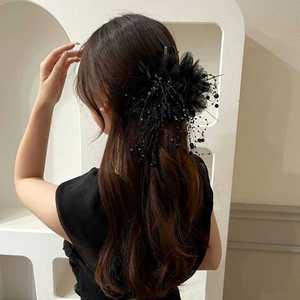 Pince à cheveux rétro en gaze à pampilles florales, style requin, pour femme - Product Image 1