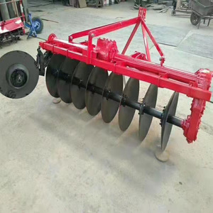Charrue à disques 8 rangs avec boîte de vitesses pour utilisation avec tracteur - Product Image 2