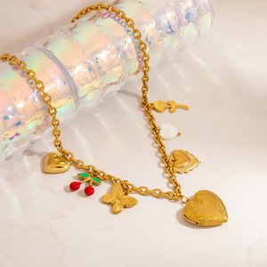 Collar de Acero Inoxidable con Colgante de Corazón, Chapado en Oro de 18K, con Dije de Mariposa en Forma de U, Cadena para Clavícula para Mujer, Joyería de Regalo - Product Image 3