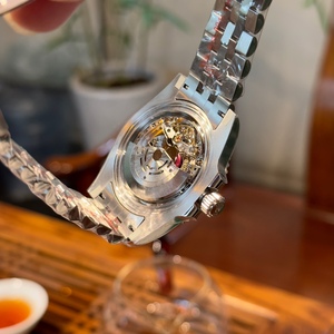 Reloj deportivo de buceo de lujo de alta calidad en acero inoxidable 2813, 2836, 3285 con cristal de zafiro y efecto luminoso - Product Image 4