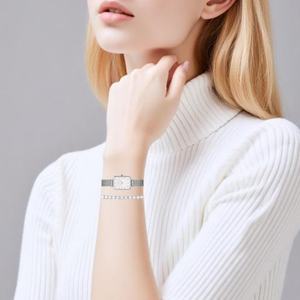 Reloj de Pulsera de Lujo para Mujer OEM ODM, Esfera Cuadrada, Minimalista, Resistente al Agua, de Acero Inoxidable, con Movimiento de Cuarzo - Product Image 3