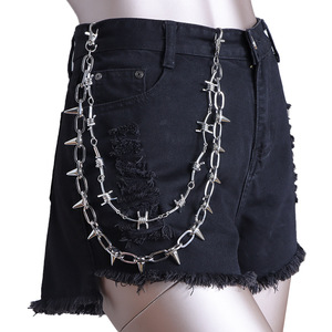 Chaîne de taille en métal double couche style punk Yueli avec rivets à pointes pour homme, accessoire de mode urbaine pour usage quotidien - Product Image 1