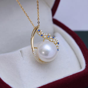 Collier de perles d'eau douce baroques 9-11 mm, pendentif simple et tendance, style disparaissant par Ni Ni's Jewelry - Product Image 2