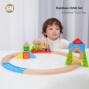 Juguete de Madera Transformable en Pista de Tren y Laberinto, Educativo, de Ensamblaje DIY, Regalo para Niños y Niñas Pequeños - Product Image 1