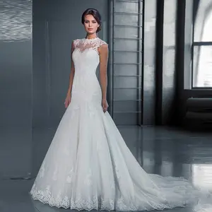 Um vestido de casamento lustre de renda mais barato, com um trem luxuoso e sofisticado, vestido de casamento boêmio usado