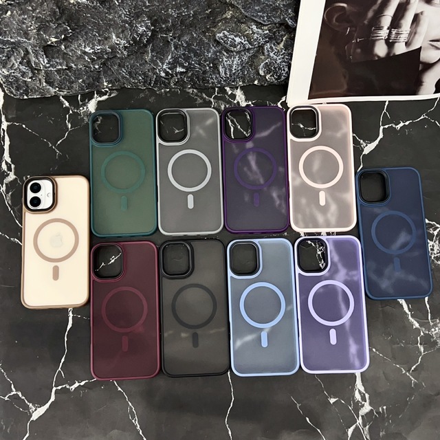 Matte Anti-Fingerprint Translucent Magnetic Phone Case for iPhone 16 Pro Max 15 14 13 12 Frosted Cover with Phone
