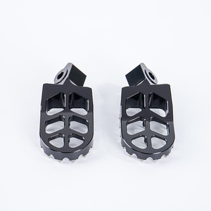 Accesorios para motocicleta, pedales de aluminio, reposapiés universales antideslizantes para motocicleta. - Product Image 1