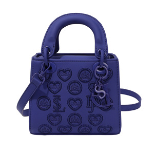 Sac à main carré élégant pour femme en cuir PU avec fermeture à cadenas et motif cœur, disponible en plusieurs couleurs pour un usage quotidien - Product Image 6