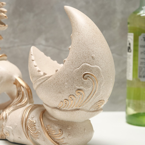 Inmediatley atraer riqueza adornos de caballo con alicates dinero estante de vino tinto nuevas artesanías de resina China decoraciones de gabinete de vino - Product Image 5